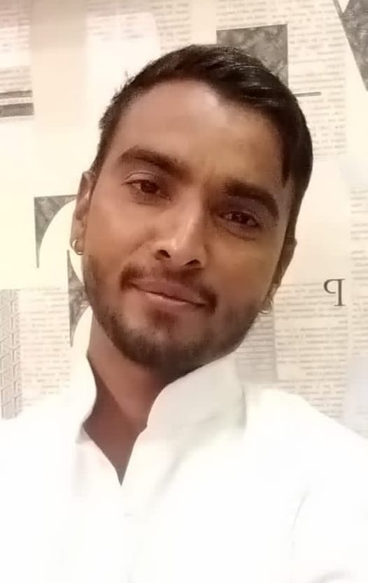 डेयरी संचालक रवि ग्वाला