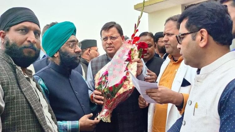 Tuntutan untuk menghapus kualifikasi TET untuk asisten guru bahasa Punjabi Tet Seharusnya Tidak Perlu. Tuntutan untuk menghapus kualifikasi TET untuk asisten guru bahasa Punjabi