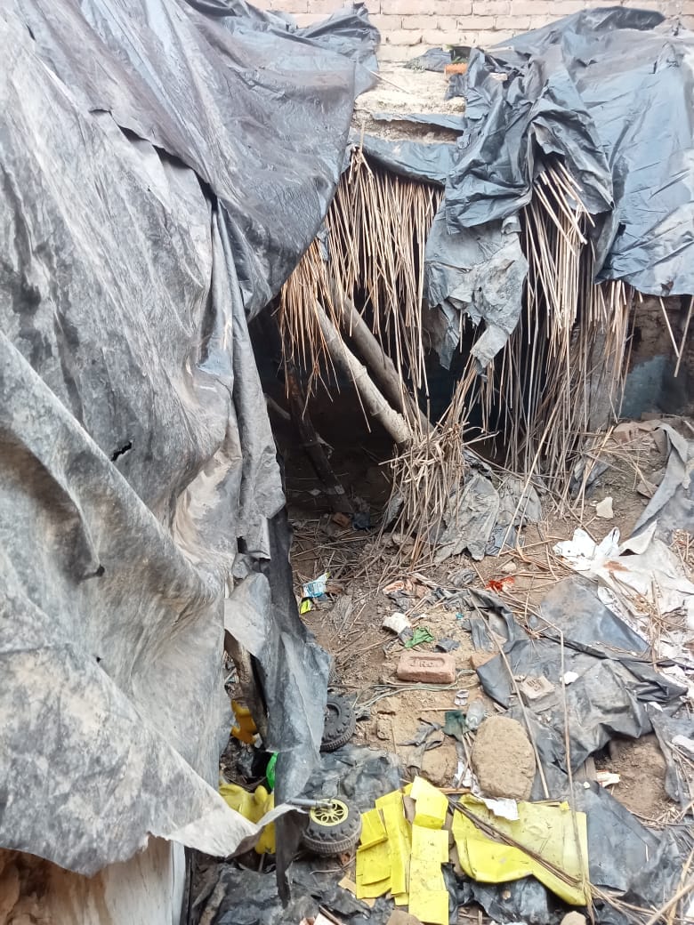 भोजाहेड़ी में महराज की झोंपड़ी भोजाहेड़ी में महराज की झोंपड़ी