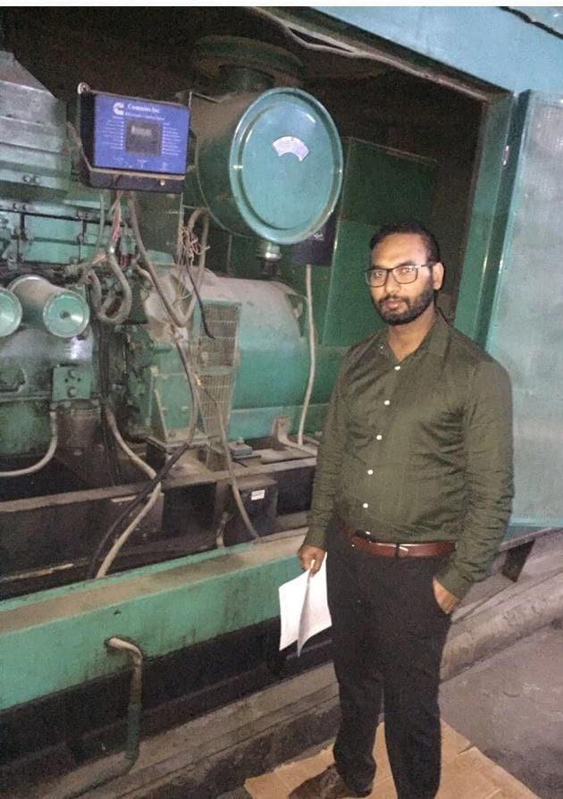 पानीपत। जनरेटर सेट की जांच करते हुए एसडीओ प्रदीप कुमार पानीपत। जनरेटर सेट की जांच करते हुए एसडीओ प्रदीप कुमार