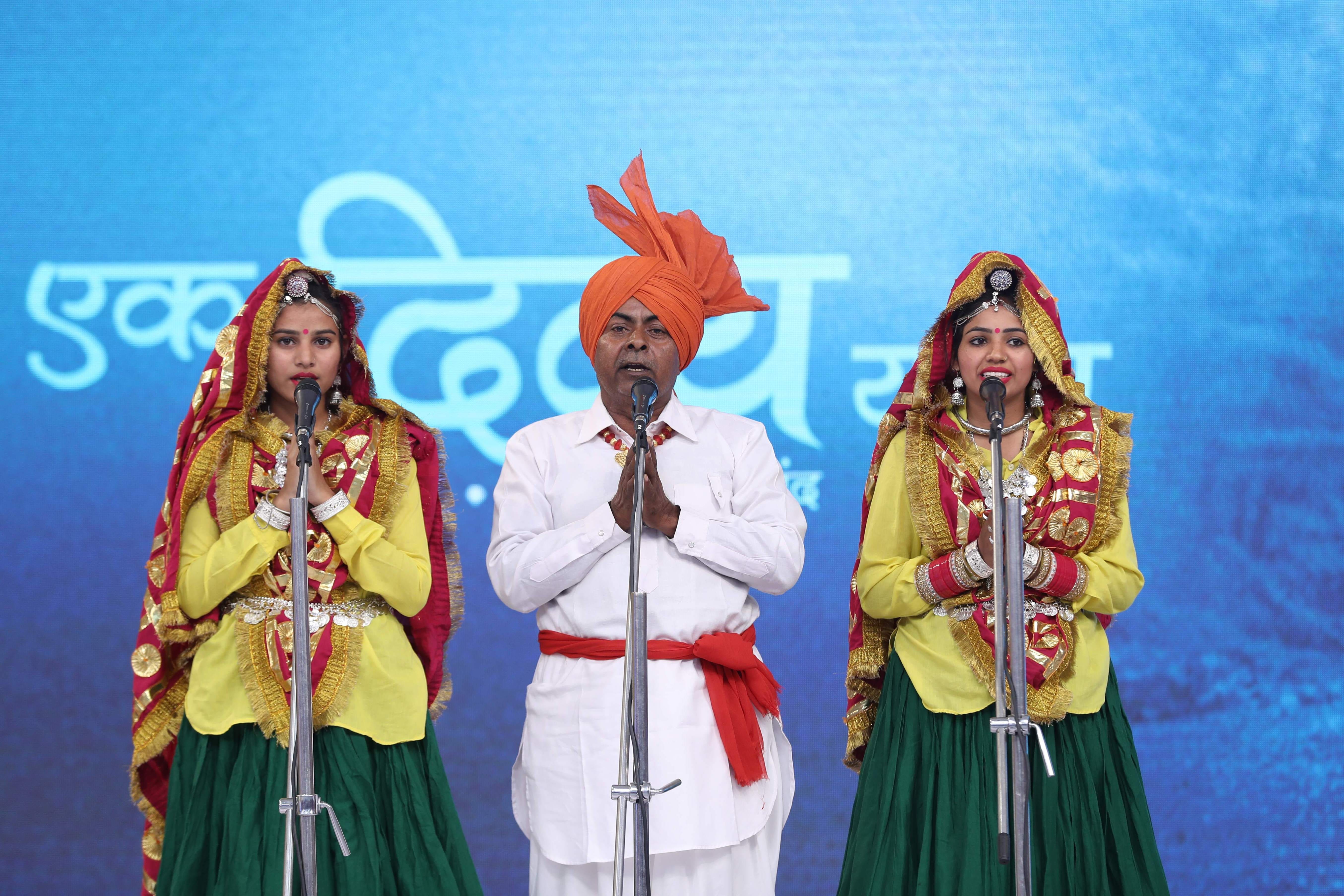 समालखा। प्रस्तुति देते हुए प्रतिभागी।