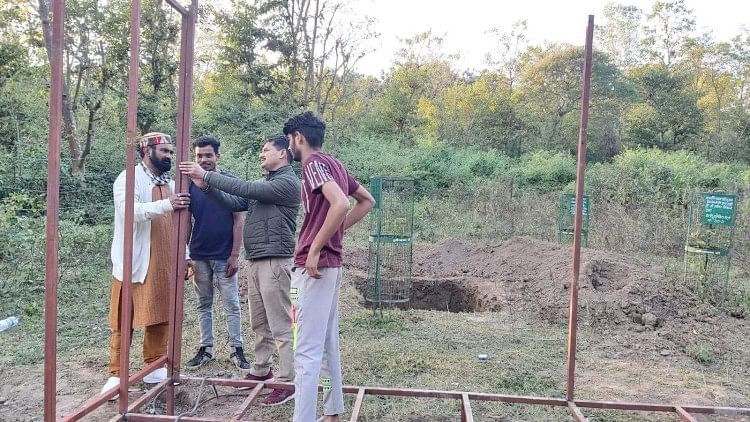 Pekerjaan Konstruksi Toilet Dimulai Di Smritivan