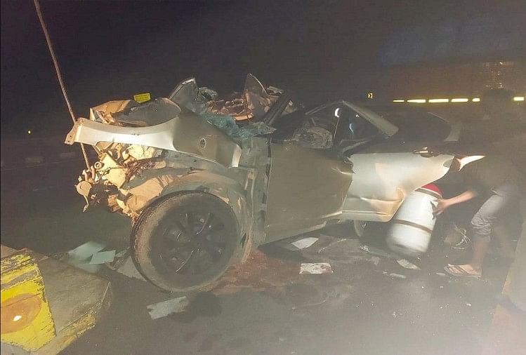Gros accident de la route à Kannauj voiture et collision Dcm