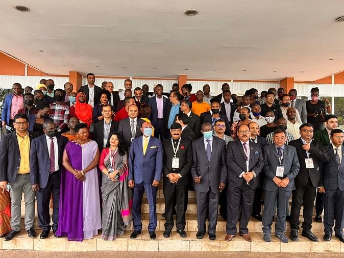 Zone industrielle – La délégation de l’IIA atteint l’Ouganda, le protocole d’accord est signé