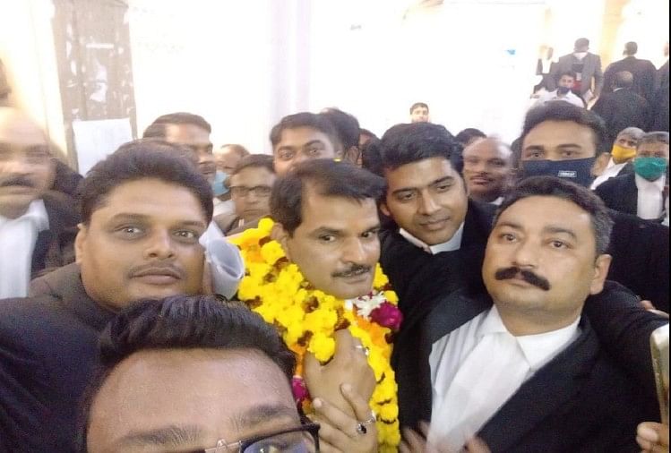 Élections de l’Association du Barreau de la Haute Cour d’Allahabad : Sanjay Somvanshi pour le poste de secrétaire adjoint à l’administration et Yadavesh victorieux pour le poste de bibliothèque