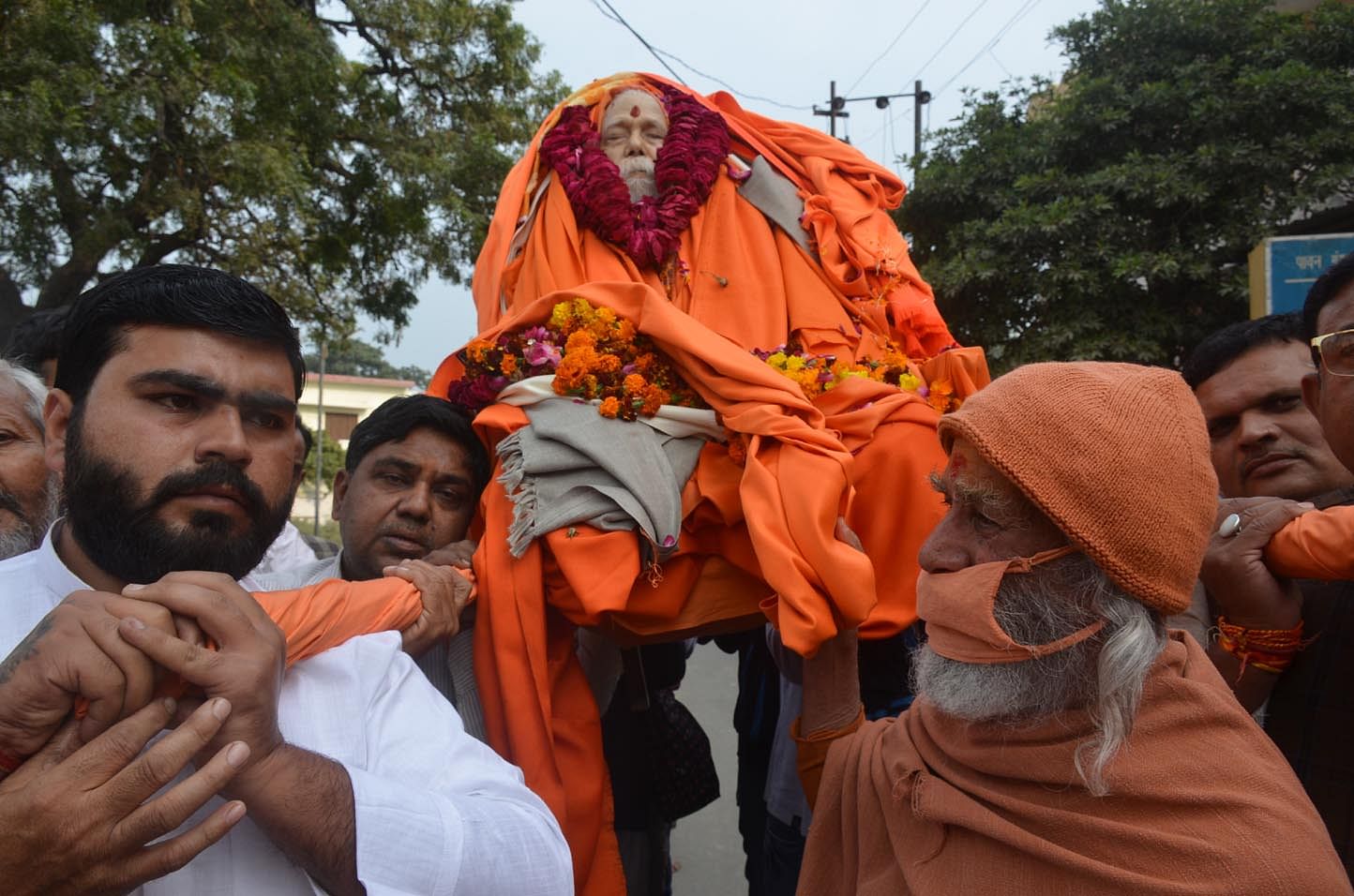 Muzaffarnagar : En rendant hommage à Swami Gurudeveshwar Maharaj, qui est devenu Brahman, Shukdev Aash ?