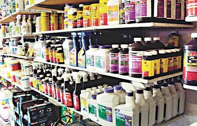 Kheri : Licence de 500 vendeurs de pesticides en danger