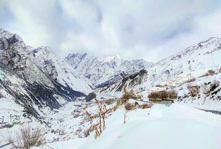 Mise à jour météorologique de l’Himachal : prévisions de pluie pendant quatre jours, plus de 125 routes de connectivité toujours fermées à Lahaul