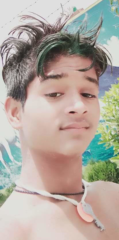 तरावड़ी के नजदीक हुए सड़क हादसे में दो युवकों की मौत। मृतक संतोष की फाइल फोटो। संवाद