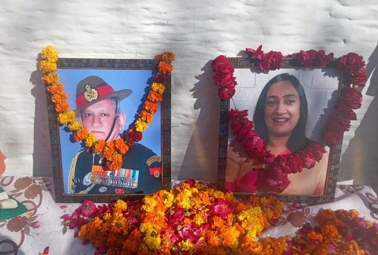 Mort du général Bipin Rawat : les cendres du cds Bipin Rawat et de sa femme immergés dans Haridwar aujourd’hui – Crash d’un hélicoptère de l’armée
