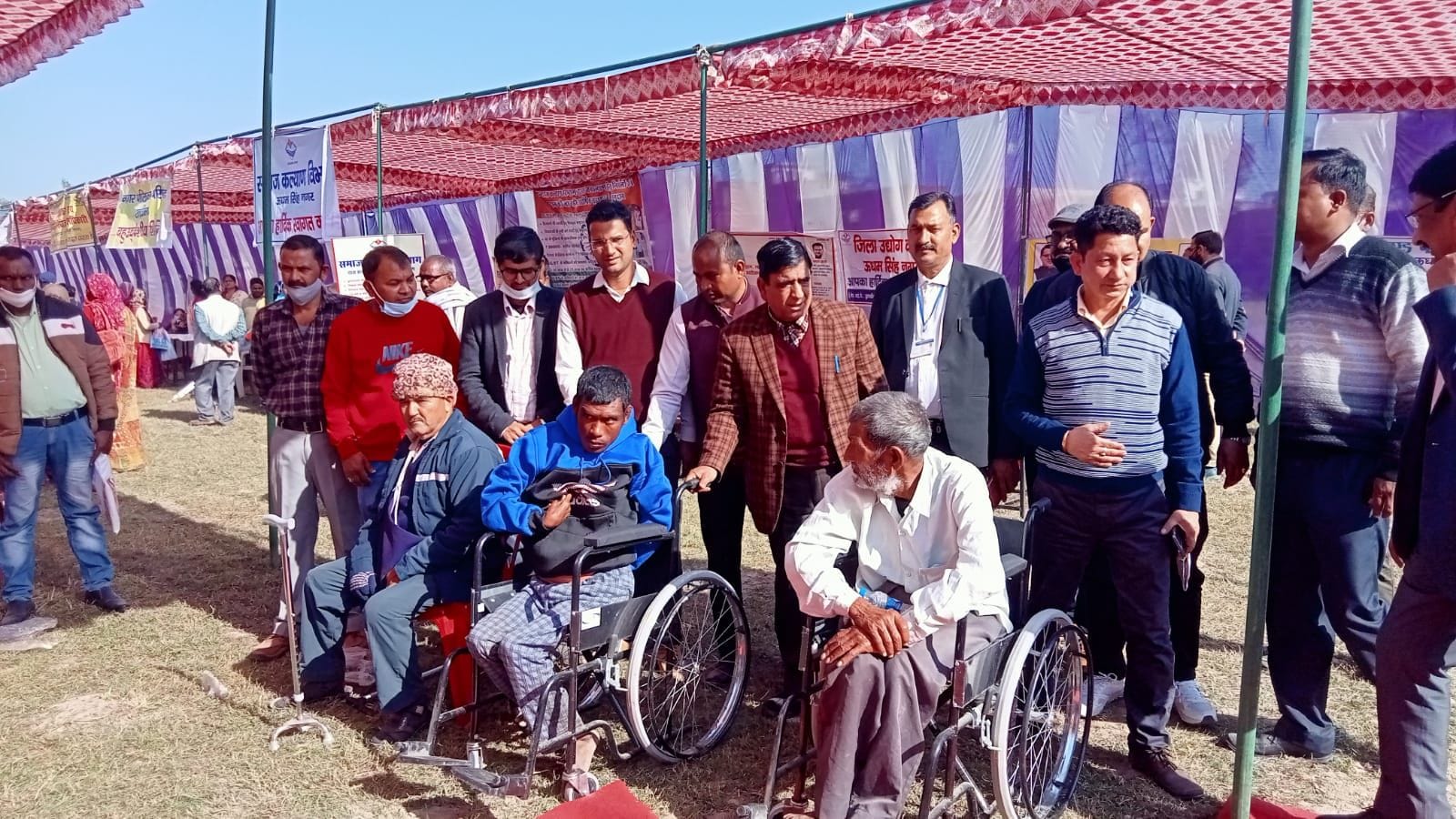 खटीमा में बहुउद्देशीय शिविर में दिव्यांगों को ट्राइसाइकिल वितरित करते जनजाति आयोग अध्यक्ष शर्? खटीमा में बहुउद्देशीय शिविर में दिव्यांगों को ट्राइसाइकिल वितरित करते जनजाति आयोग अध्यक्ष शर्?