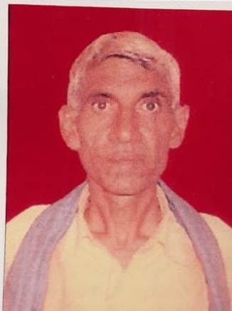 गांव वेदई में मृत किसान का फाइल फोटो। गांव वेदई में मृत किसान का फाइल फोटो।