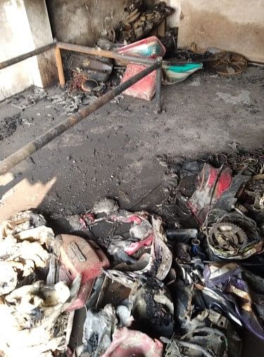 Incendie – Un incendie se déclare dans un magasin de pièces détachées, perte de quatre lakhs