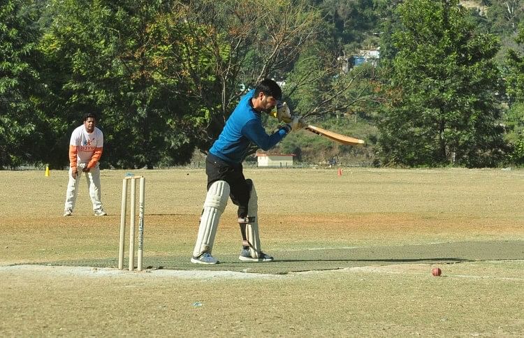 Kompetisi Kriket Terjadi Di Nit Sports Ground