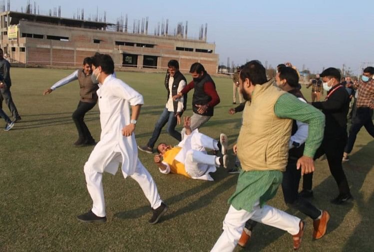 Menteri Persatuan Jyotiraditya Scindia Memeriksa Stadion Internasional Gwalior yang Sedang Dibangun Menteri Lari Cepat Jatuh Berita Dan Pembaruan