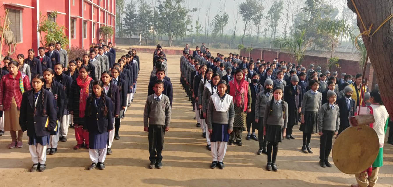 विमान हादसे में सीडीएस जनरल सहित 12 अफसरों के निधन पर संवेदना व्यक्त करते कुटेसरा पब्लिक स्कूल के ? विमान हादसे में सीडीएस जनरल सहित 12 अफसरों के निधन पर संवेदना व्यक्त करते कुटेसरा पब्लिक स्कूल के ?