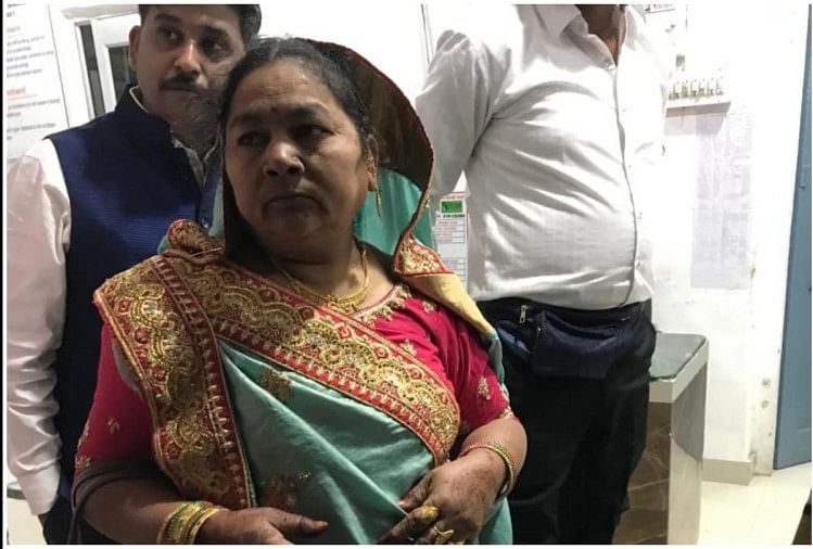Pengendara Sepeda Penjahat Merebut Kalung Lebih Dari Tiga Lakh Rupee Dari Wanita Yang Akan Menghadiri Upacara Pernikahan Putranya – Rajasthan: