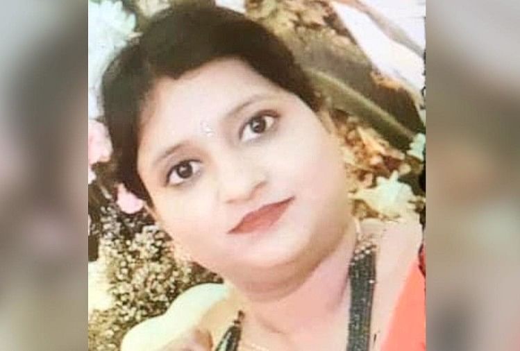 L’épouse d’un homme d’affaires décède dans des circonstances suspectes à Agra