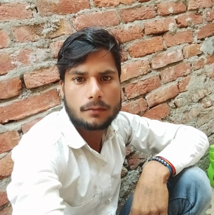 मृतक युवक रुकमेश का फाइल फोटो मृतक युवक रुकमेश का फाइल फोटो