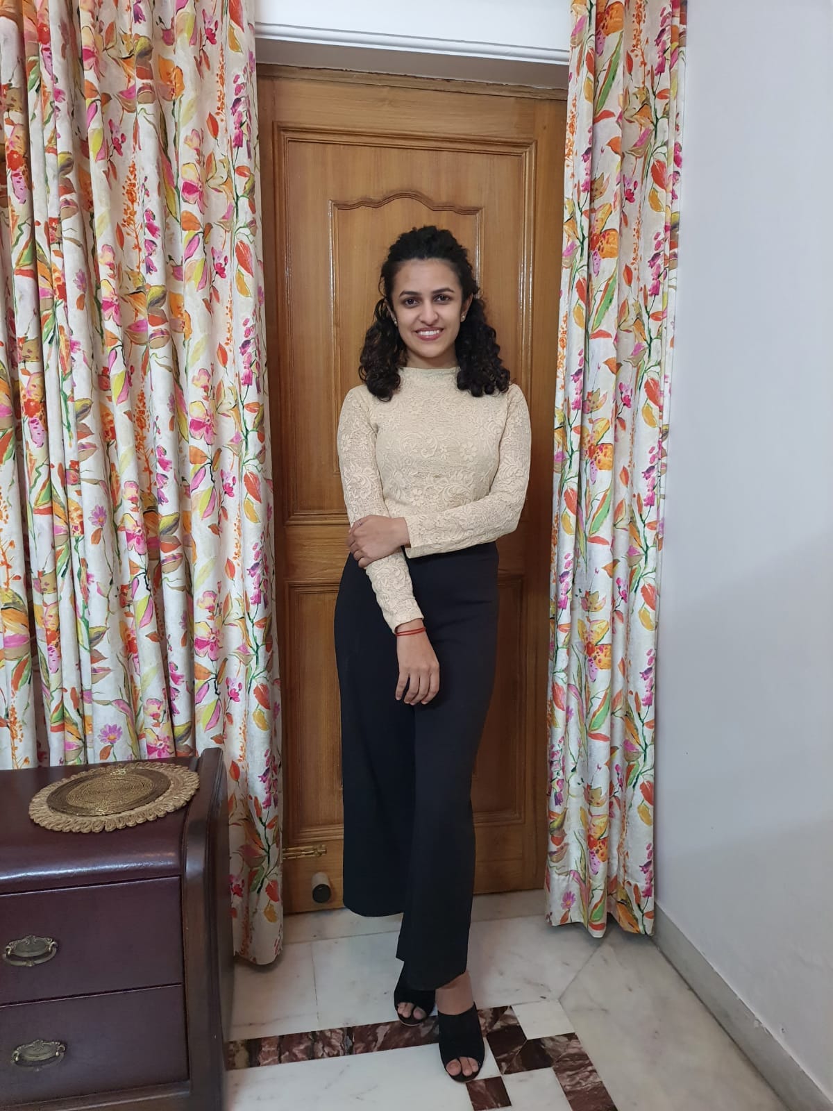 आईईएस में दूसरा स्थान पाने वाली बिजनौर की त्रिशला सिंह। आईईएस में दूसरा स्थान पाने वाली बिजनौर की त्रिशला सिंह।