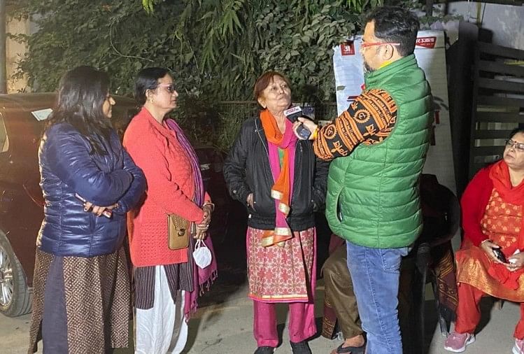 Up Assembly Election 2022 Varanasi Aadhi Abadi Ki Baat Couverture Actualités en hindi – Up Election 2022: Les femmes ont discuté de l’élection à Varanasi, lisez qui a dit quoi?