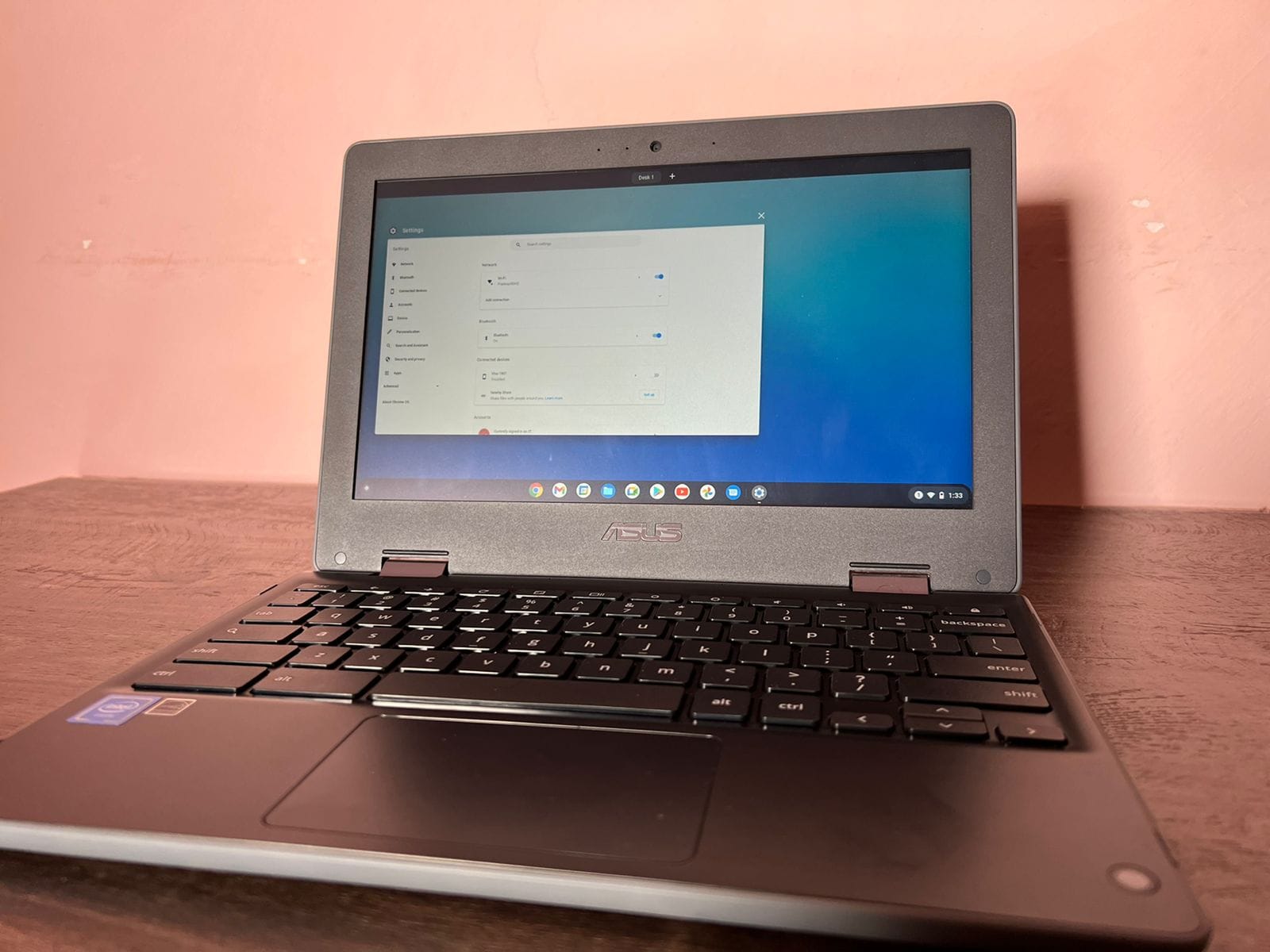 Asus Chromebook Flip C214: рдХреИрд╕рд╛ рд╣реИ 22,990 рд░реБрдкрдпреЗ рдореЗрдВ рдЖрдиреЗ рд╡рд╛рд▓рд╛ рдпрд╣ рд▓реИрдкрдЯреЙрдк, рдкрдврд╝реЗрдВ рд░рд┐рд╡реНрдпреВ