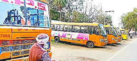 Bus Akan Pergi Dari Bareilly Ke Lucknow Via Pilibhit-khiri