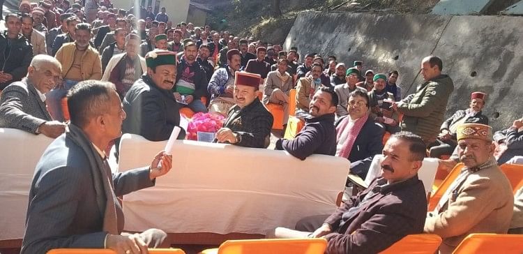 ठोडो खिलाड़ियों हिमाचल प्रदेश ठोडा खेल और महासंघ की बैठक में लोकसभा बलबीर सिंह वर्मा