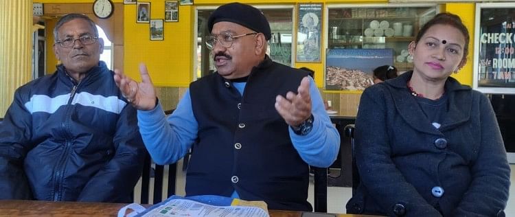 Dhoundiyal Mencari Tiket Dari Kursi Srinagar Di Kongres
