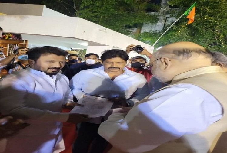 Pune: Pemimpin Shiv Sena Bertemu Menteri Dalam Negeri Amit Shah, Dituduh Penghasutan Karena Menodai Patung Shivaji Maharaj Di Karnataka 144 ditegakkan