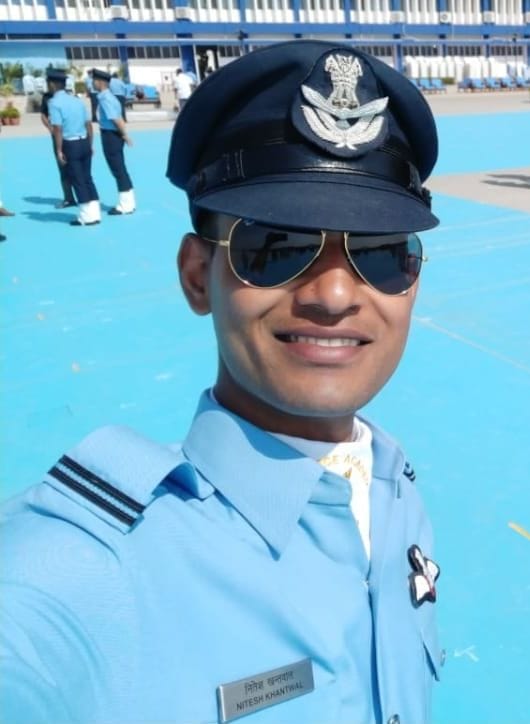 फ्लाइंग ऑफिसर नितेश खंतवाल।