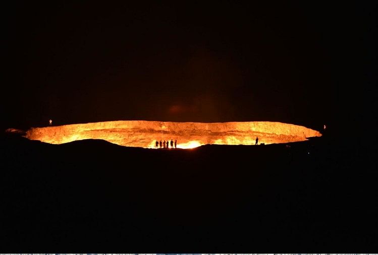 The Gates Of Hell In Karakum Desert Turkmenistan Strange Story Of ...