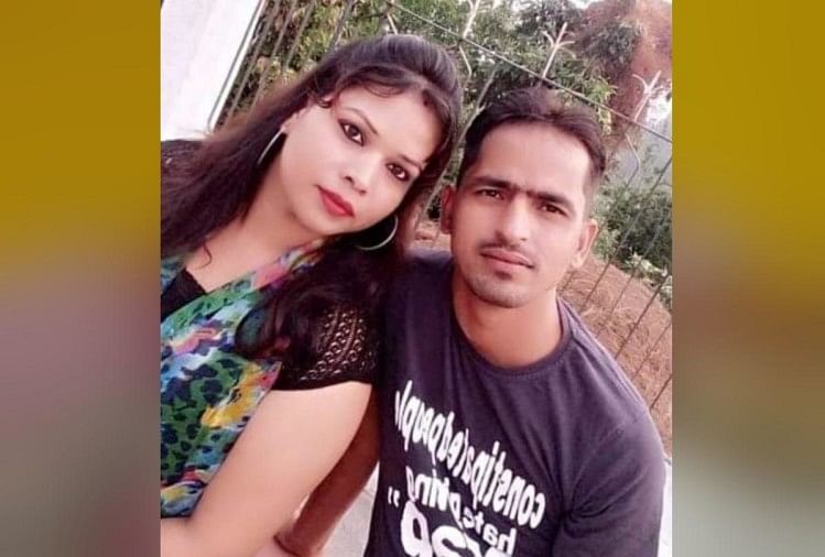 दंपती का फाइल फोटो