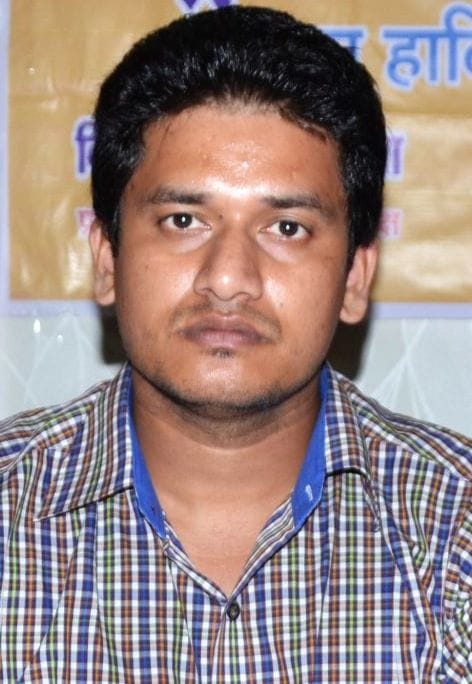अभिनव ओमर। अभिनव ओमर।