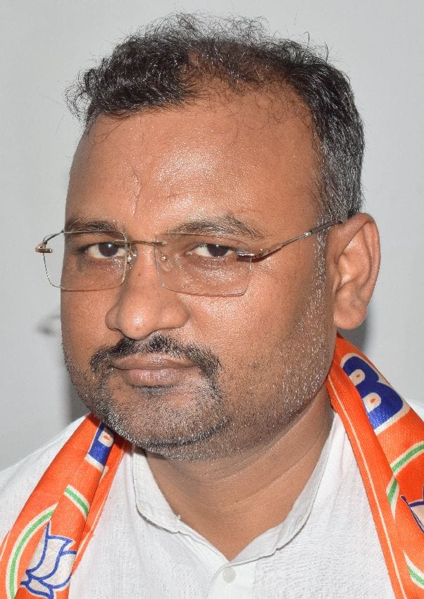 भाजपा जिलाध्यक्ष हरिप्रकश वर्मा । संवाद