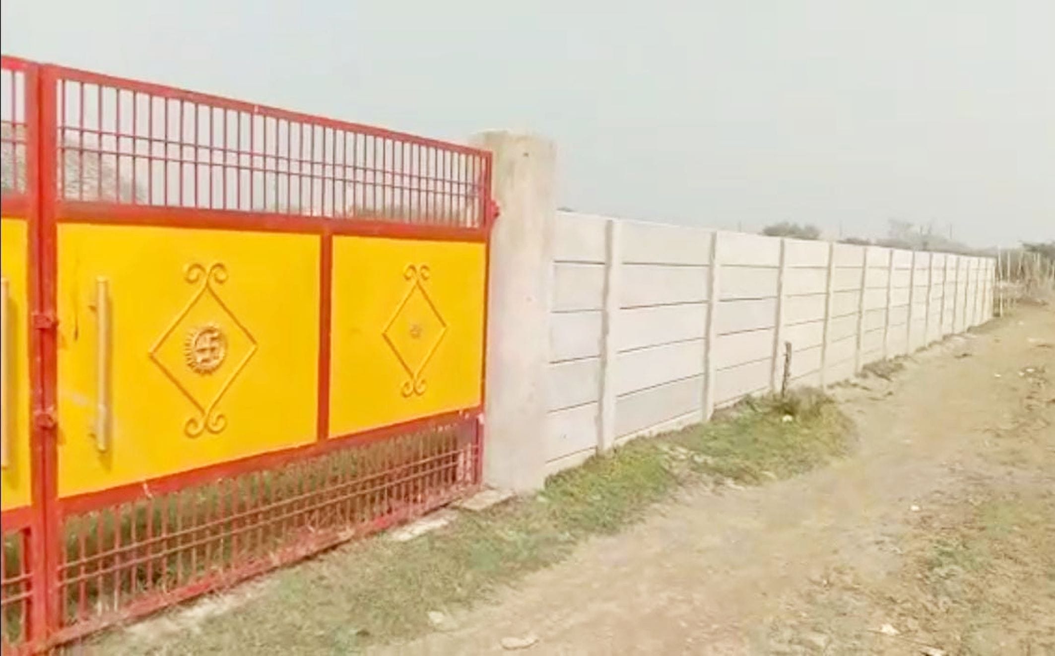 अयोध्या-डीआईजी के रिश्तेदार का प्लाट