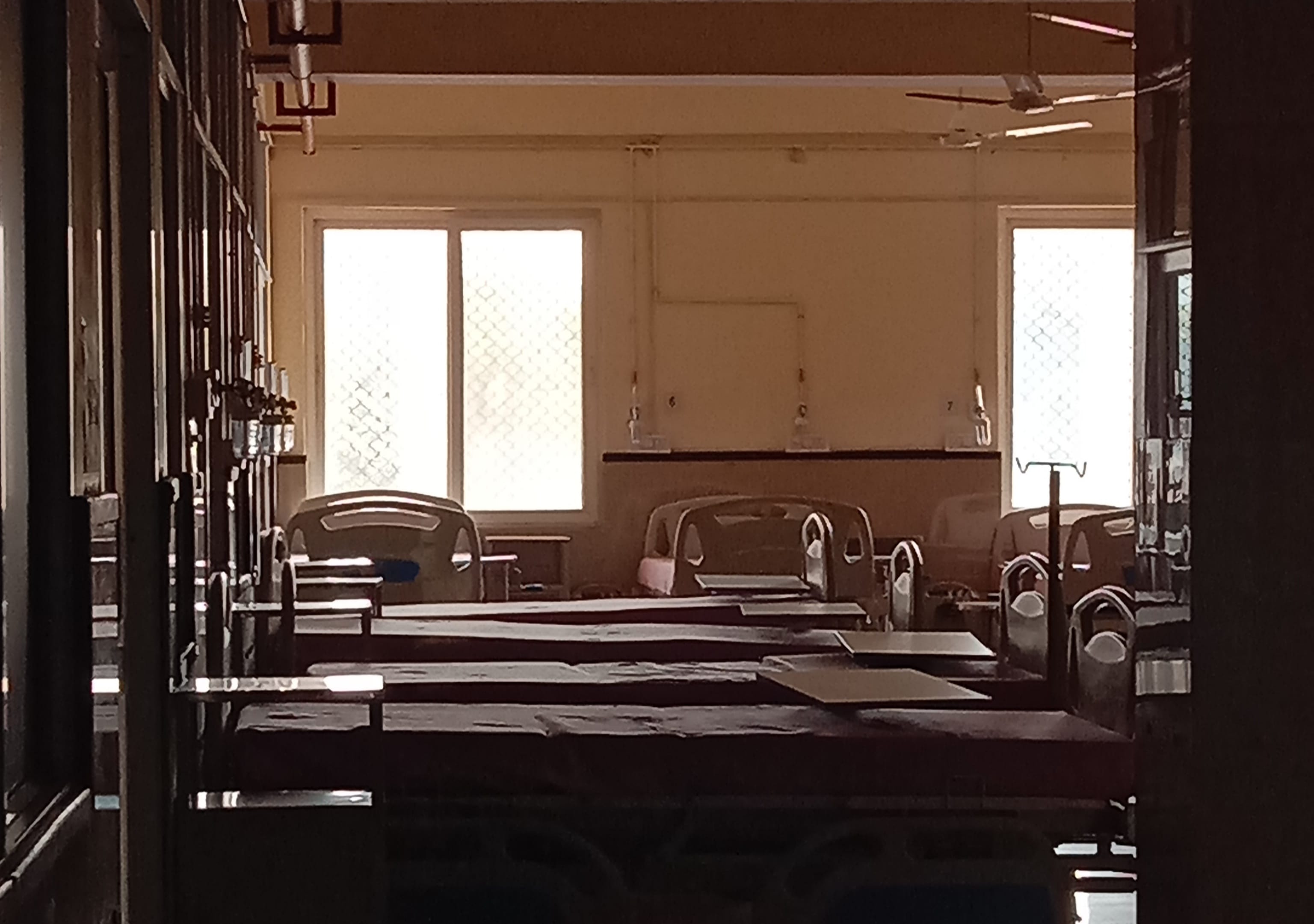 जिला अस्पताल में बना कोविड पीको वार्ड जिला अस्पताल में बना कोविड पीको वार्ड