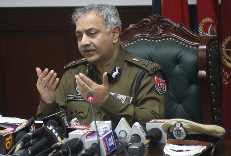 Press Conference Of Dgp Siddhartha Chattopadhyay In Lieu Of Ludhiana Court Bomb Blast - चंडीगढ़: लुधियाना बम ब्लास्ट पर बोले डीजीपी सिद्धार्थ चट्टोपाध्याय, कहा- आरोपी रिकॉर्ड ...