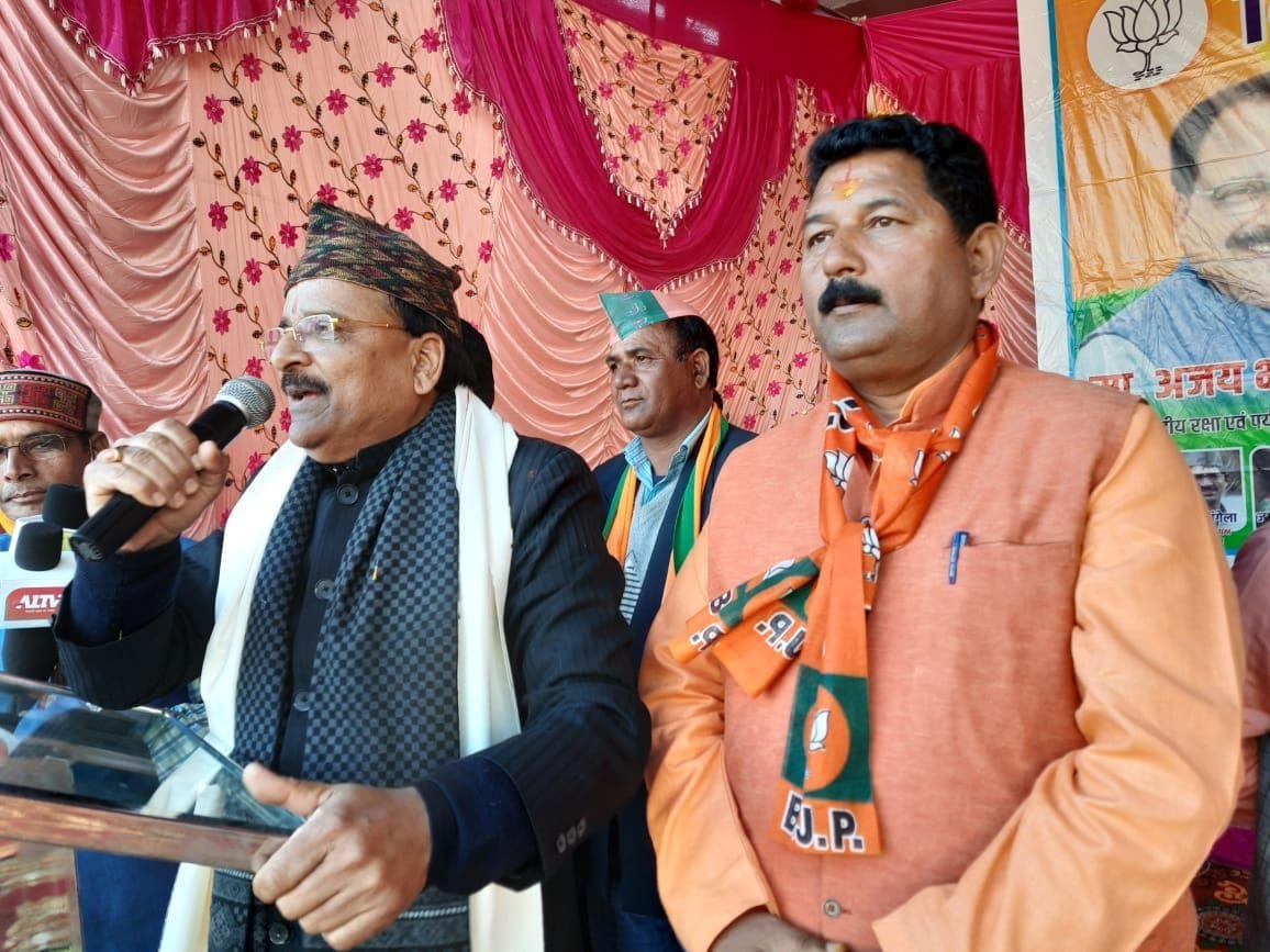 द्वाराहाट में विजय संकल्प रैली को संबोधित करते केंद्रीय मंत्री अजय भट्ट। संवाद द्वाराहाट में विजय संकल्प रैली को संबोधित करते केंद्रीय मंत्री अजय भट्ट। संवाद
