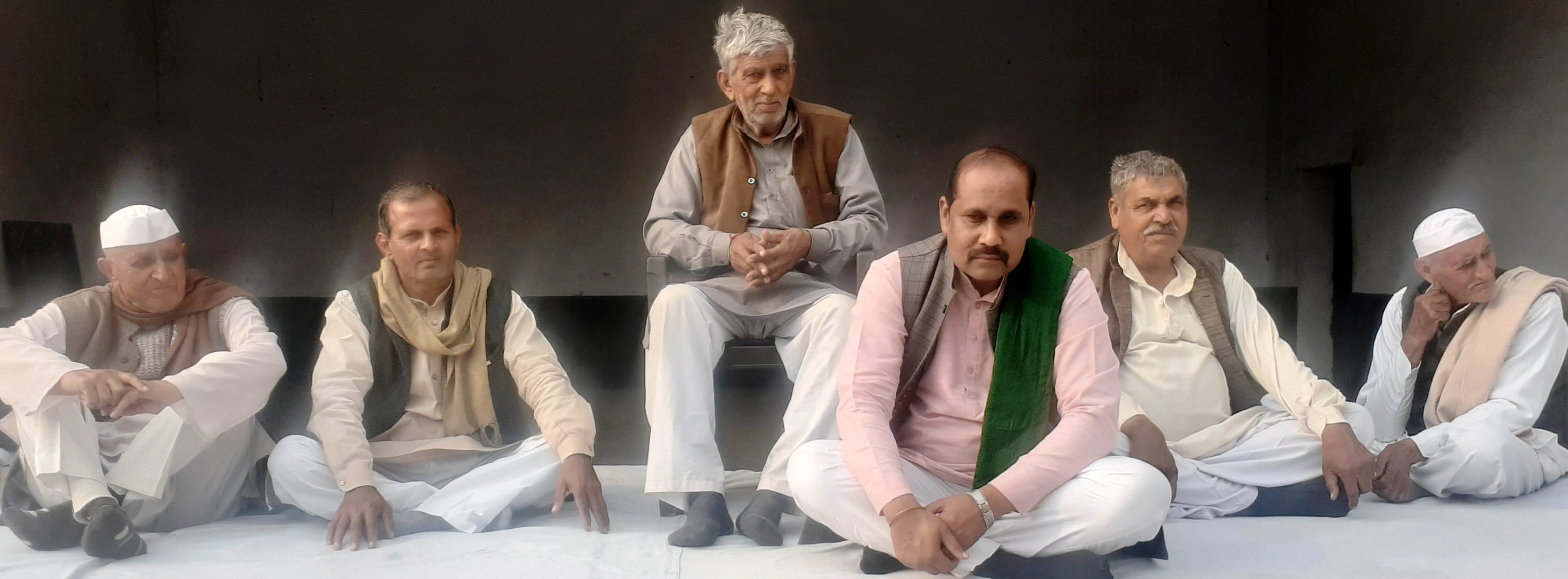 फोटो कैप्सन बुढ़ाना 25द्वठ्ठद्दड्ढस्रठ्ठ2 में फुगाना में जमीन अधिग्रहण की समस्या को लेकर पंचायत ? फोटो कैप्सन बुढ़ाना 25द्वठ्ठद्दड्ढस्रठ्ठ2 में फुगाना में जमीन अधिग्रहण की समस्या को लेकर पंचायत ?