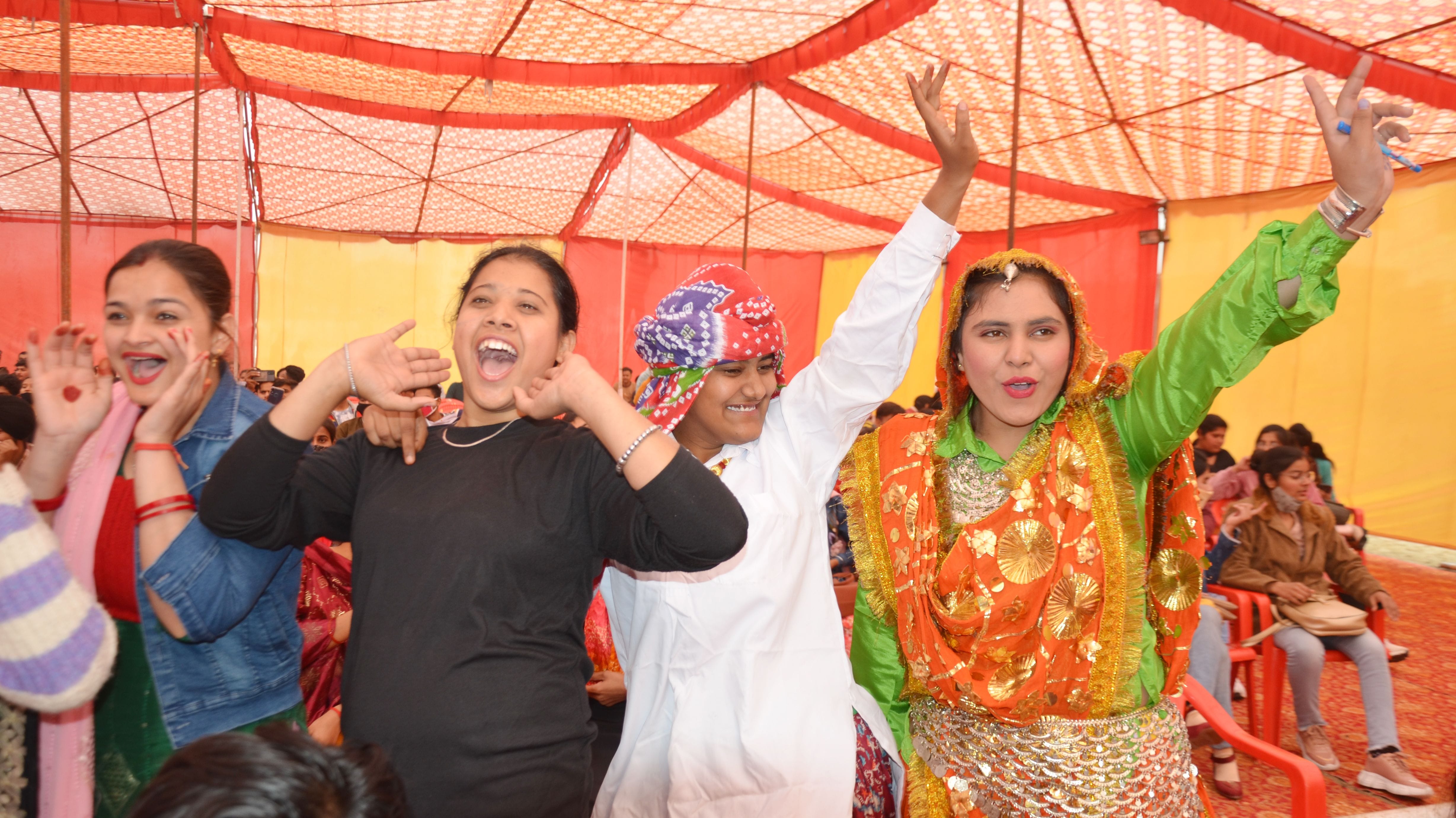Students spread the shade of Haryanvi culture in the youth festival