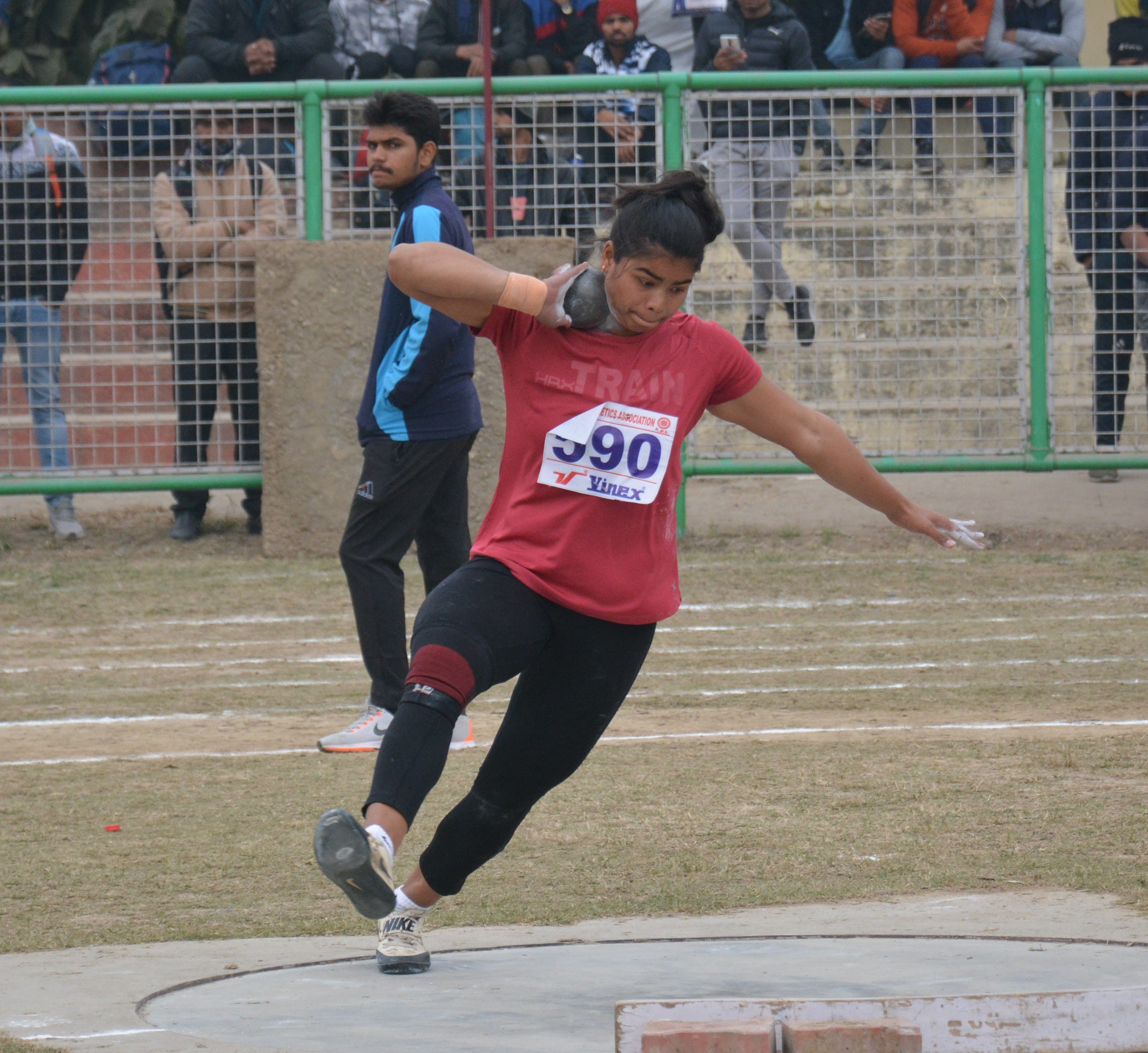 मुजफ्फरनगर के स्पोर्ट्स स्टेडियम में एथलीट चैम्पियनशिप में प्रतिभाग करती खिलाडी। मुजफ्फरनगर के स्पोर्ट्स स्टेडियम में एथलीट चैम्पियनशिप में प्रतिभाग करती खिलाडी।
