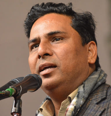 हाशीम फिरोजाबादी। हाशीम फिरोजाबादी।