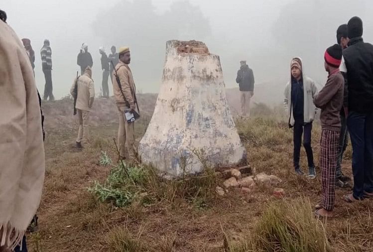 Unsur Anti Sosial Singkirkan Patung Ambedkar Di Desa Rajapura Agra