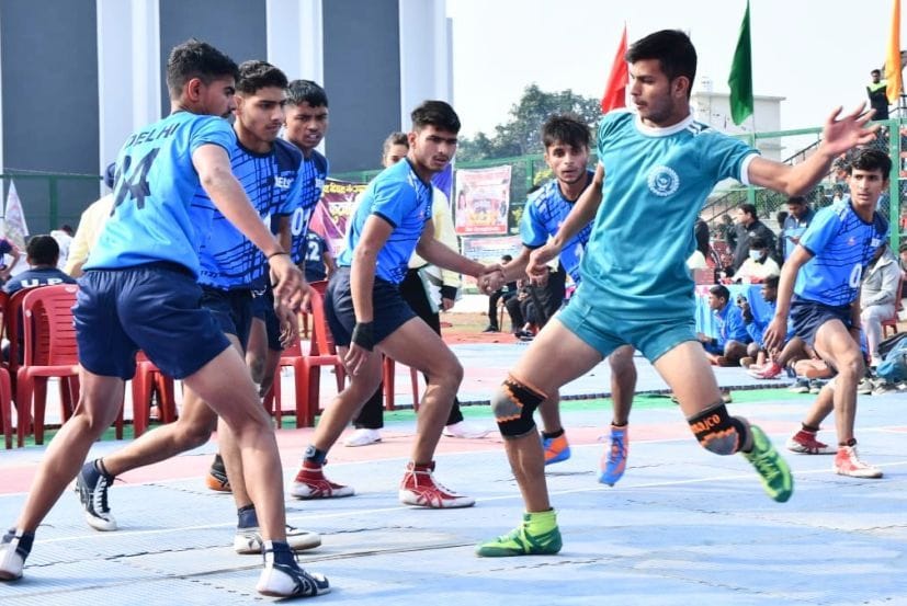 दिनेशपुर में आयोजित कबड्डी प्रतियोगिता।