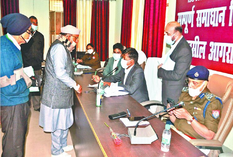 Tehsil Diwas à Agra : plainte pour certificat de décès de frère – Tehsil Diwas : Monsieur, je suis venu deux fois…