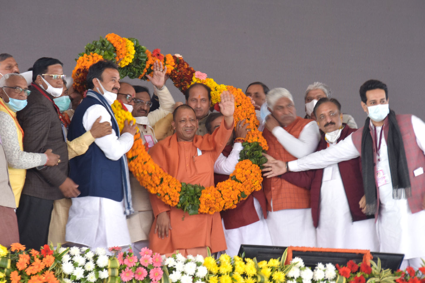 देवबंद में एटीएस कमांडो ट्रेनिंग सैंटर के शिलान्यास कार्यक्रम में मुख्यमंत्री योगी आदित्यनाथ ? देवबंद में एटीएस कमांडो ट्रेनिंग सैंटर के शिलान्यास कार्यक्रम में मुख्यमंत्री योगी आदित्यनाथ ?