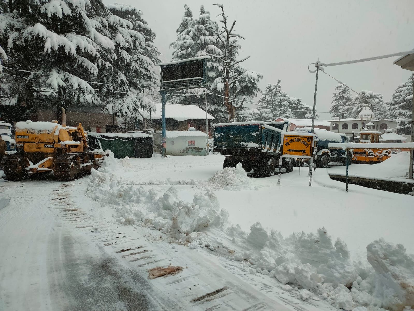 uttarakhand weather update: rain and snowfall in many areas, see photos