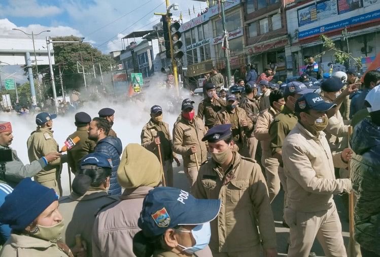 PM Narendra Modi security Lapse : BJYM protest in dehradun, see photos