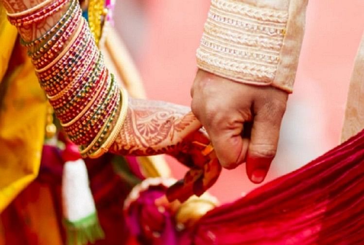 Berita Meerut: Gadis Ini Melarikan Diri Dengan Mantan Pacarnya Setelah Menikah Cinta